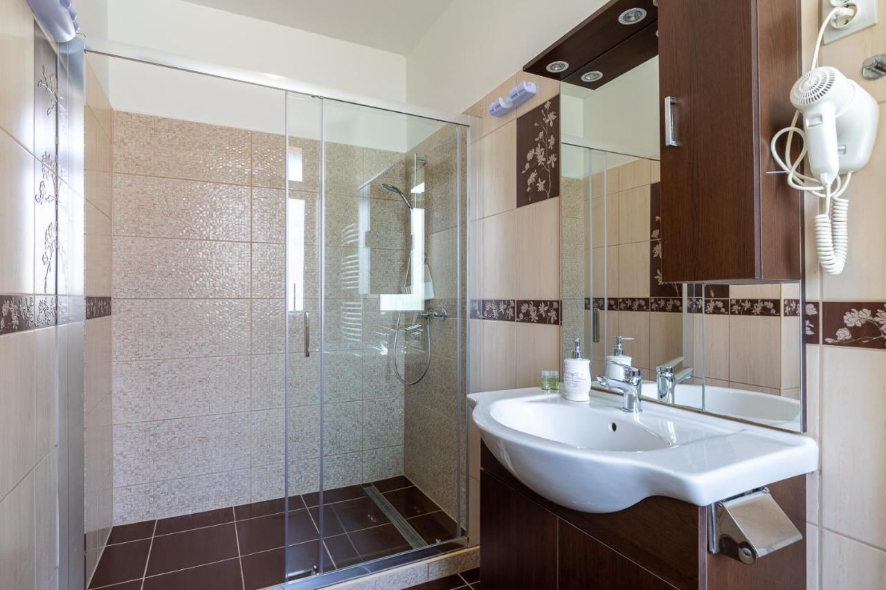 Villa Lucia Heviz Ngoại thất bức ảnh